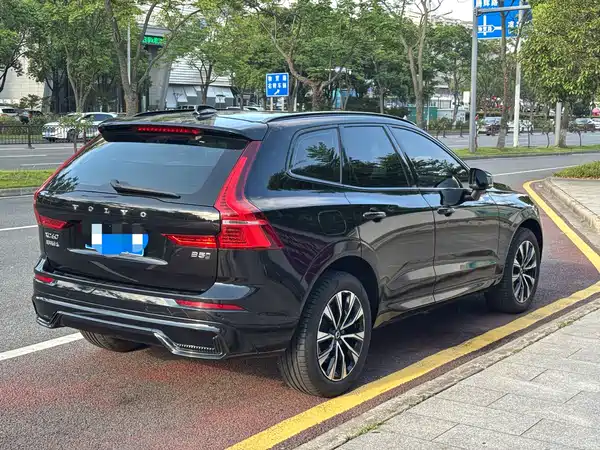 Volvo XC60 2022
