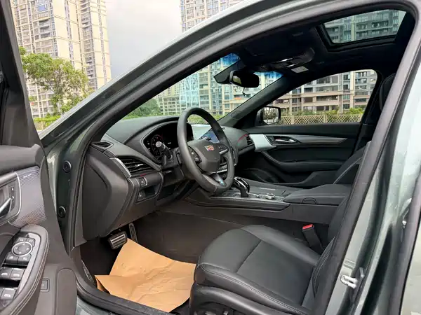 Cadillac CT5 2023