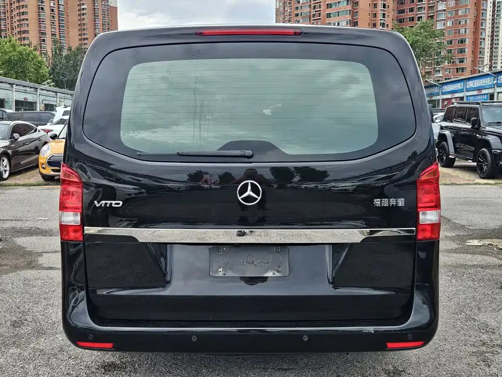 Mercedes-Benz Vito 2023 — фото 6