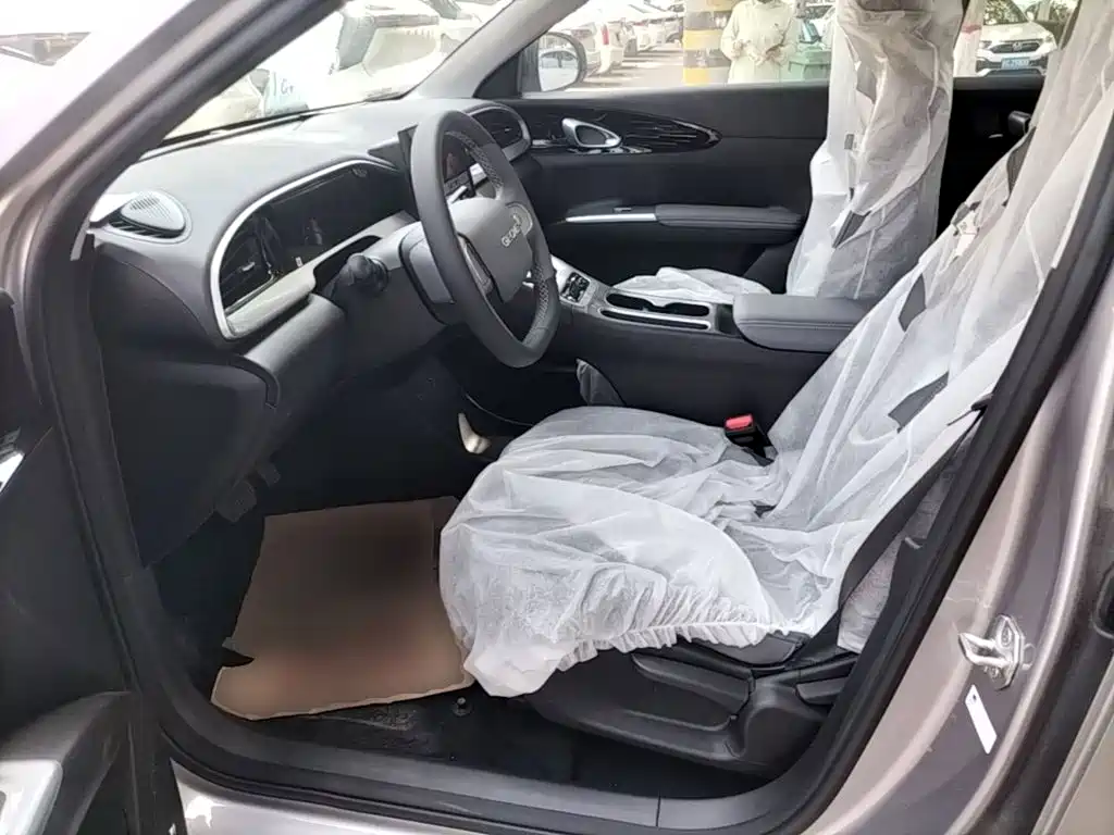 Geely Galaxy Starwish 2026 — фото 15