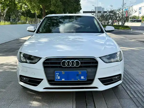 Audi A4L 2014