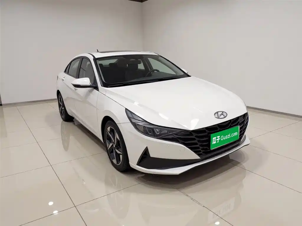 Hyundai Elantra 2021 — фото 22