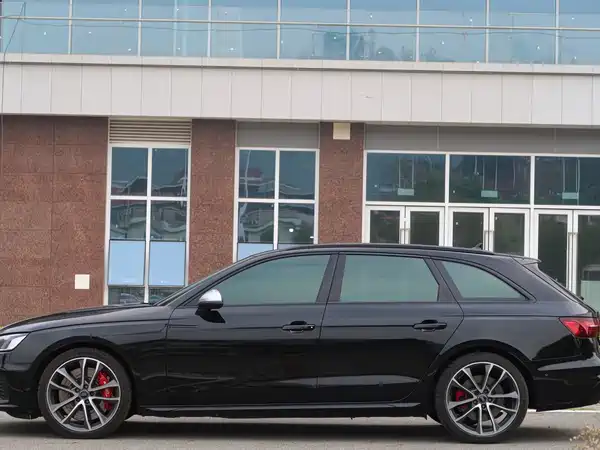 Audi S4 2024
