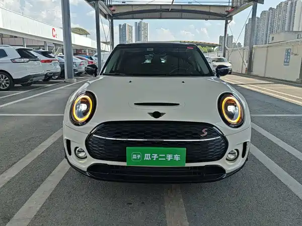 MINI Clubman 2021