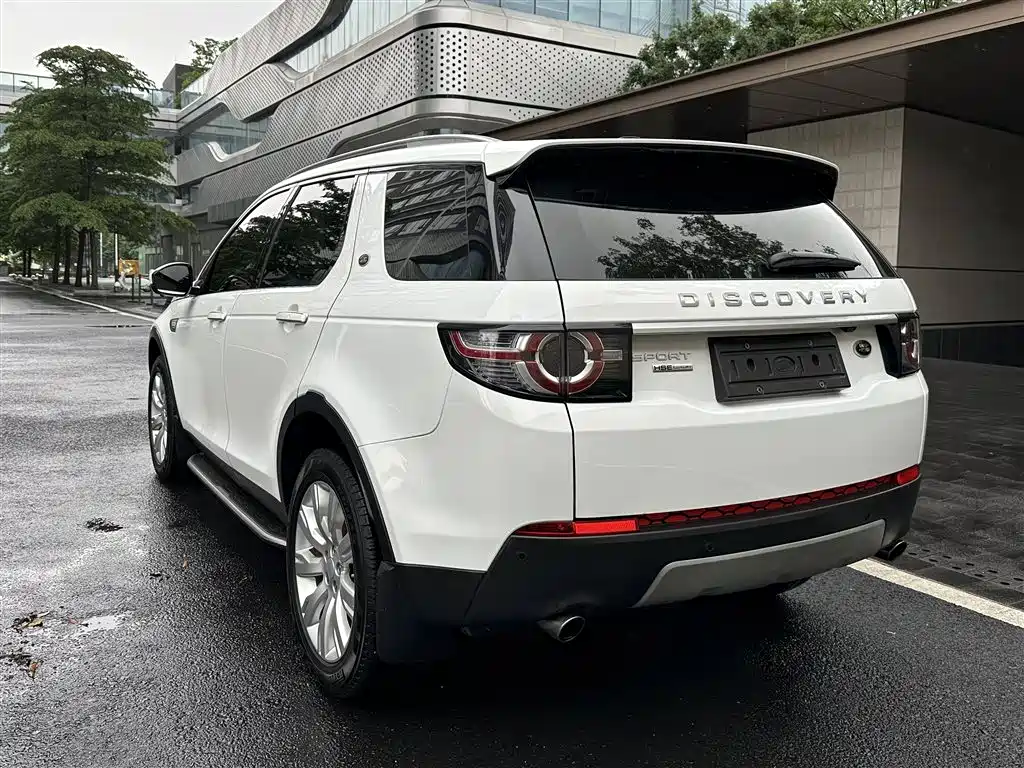 Land Rover Discovery Sport 2017 — фото 9