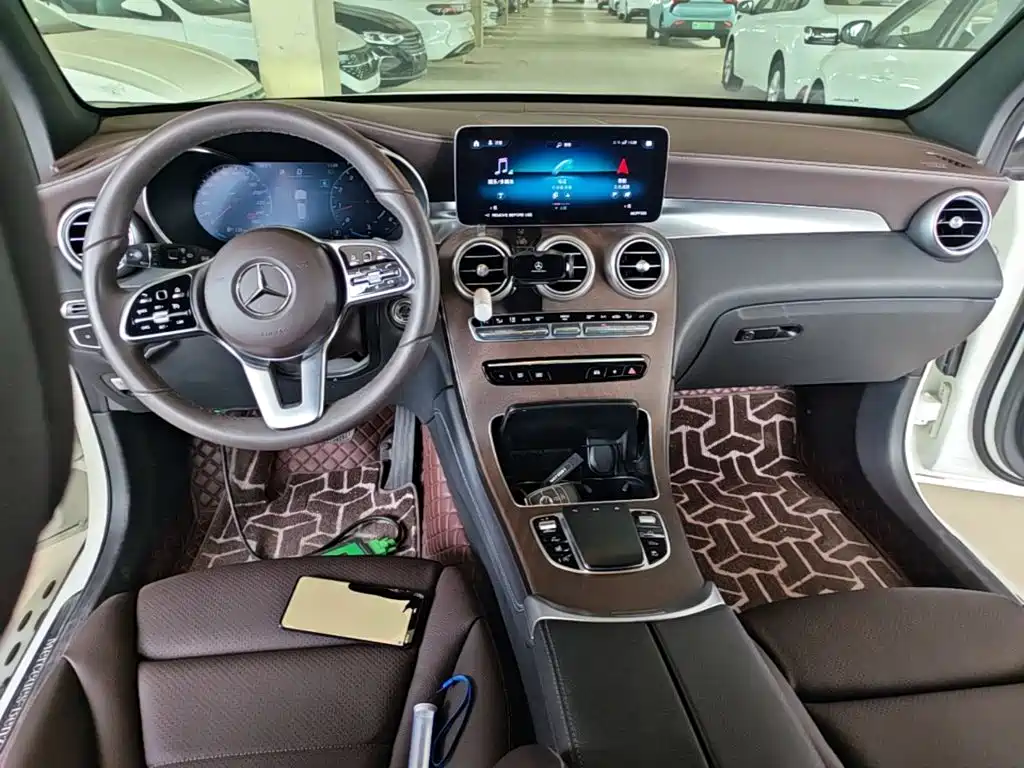 Mercedes-Benz GLC 2022 — фото 10