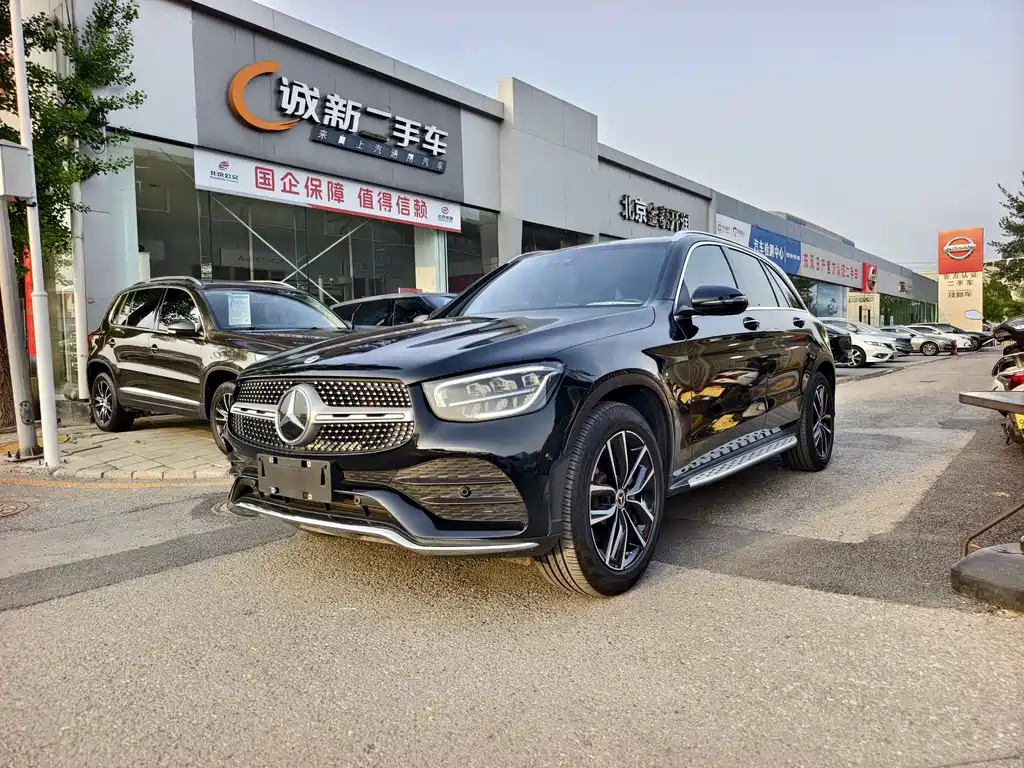 Mercedes-Benz GLC 2021 — фото 1
