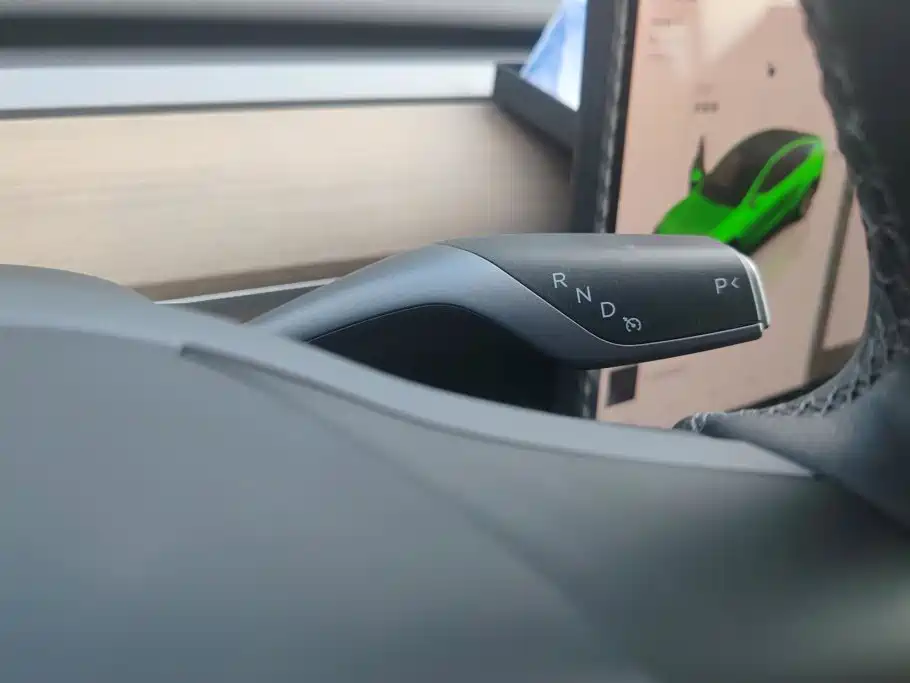 Tesla Model Y 2022 — фото 16