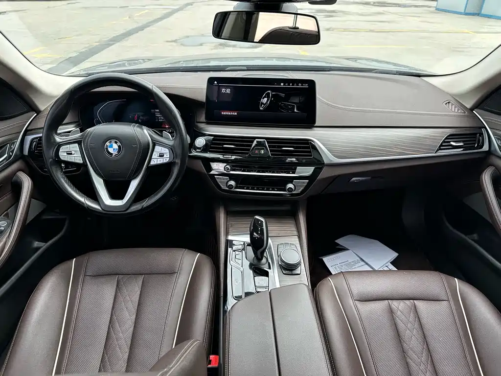 BMW 5 Series 2021 — фото 6