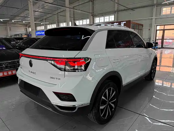 Volkswagen T-Roc 2023