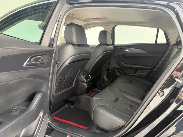 Hongqi H5 2020