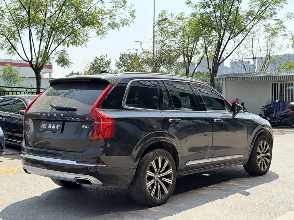 Volvo XC90 2021 — фото 13