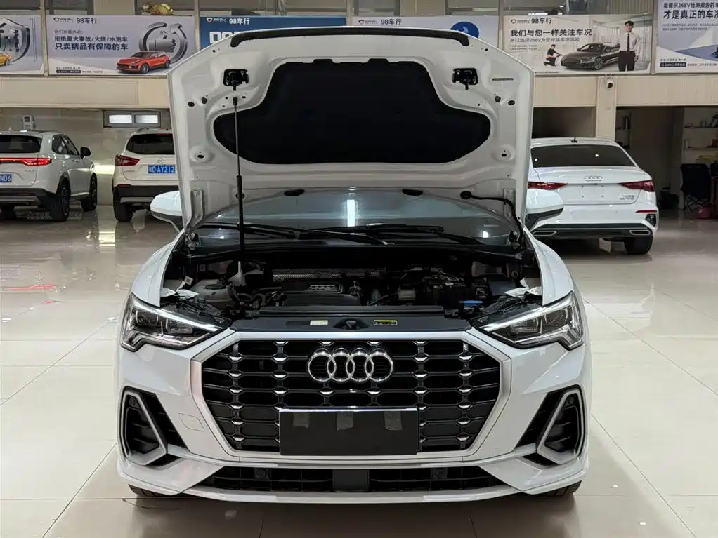 Audi Q3 2023 — фото 14