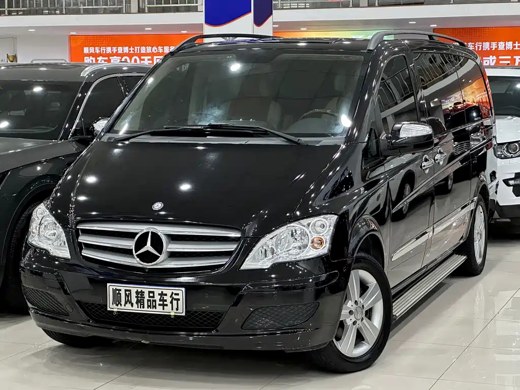Mercedes-Benz Viano 2015 — фото 1