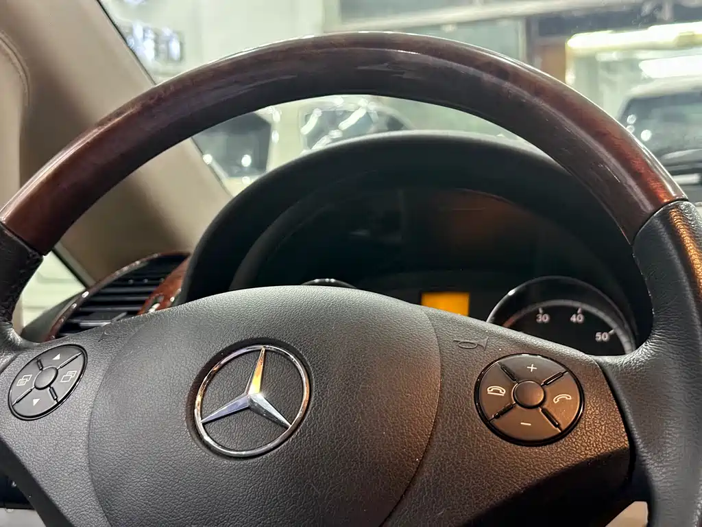 Mercedes-Benz Viano 2015 — фото 17