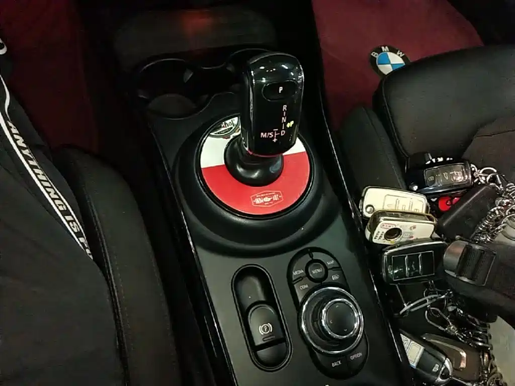 MINI Clubman 2023 — фото 14