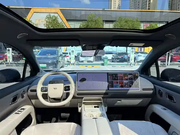 Li Auto i6 2025