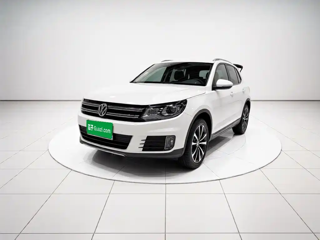 Volkswagen Tiguan 2016 — фото 2