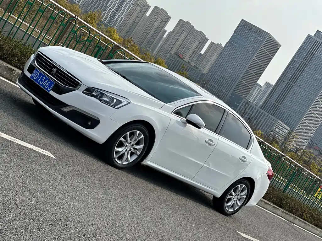 Peugeot 508 2016 — фото 33