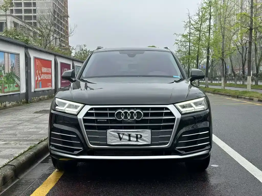 Audi Q5L 2021 — фото 2