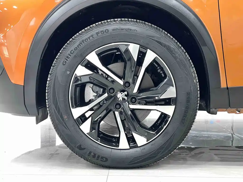 Peugeot 2008 2022 — фото 11