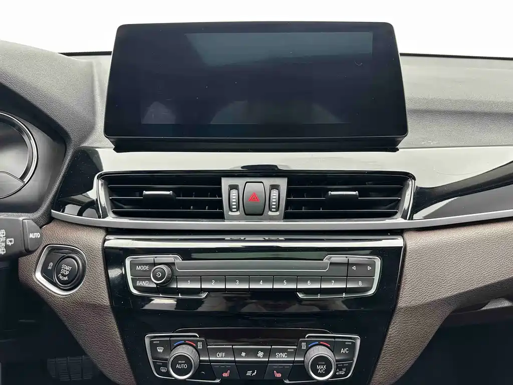 BMW X1 2022 — фото 16