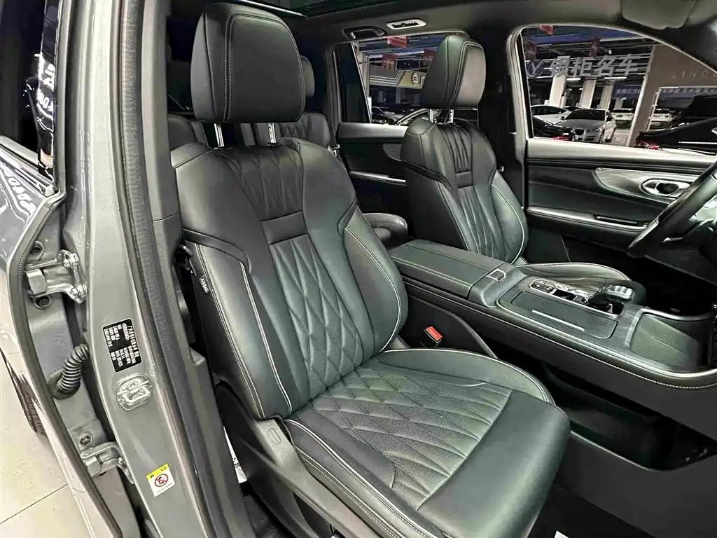 GAC Motor Trumpchi GS8 2023 — фото 30