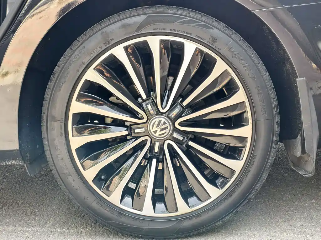 Volkswagen Passat 2016 — фото 18
