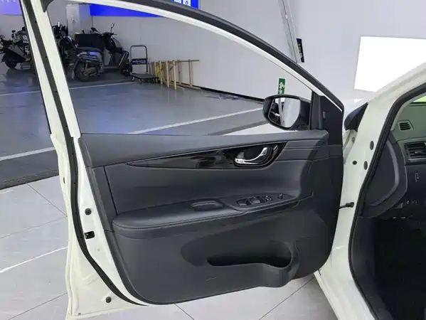 Nissan Tiida 2019