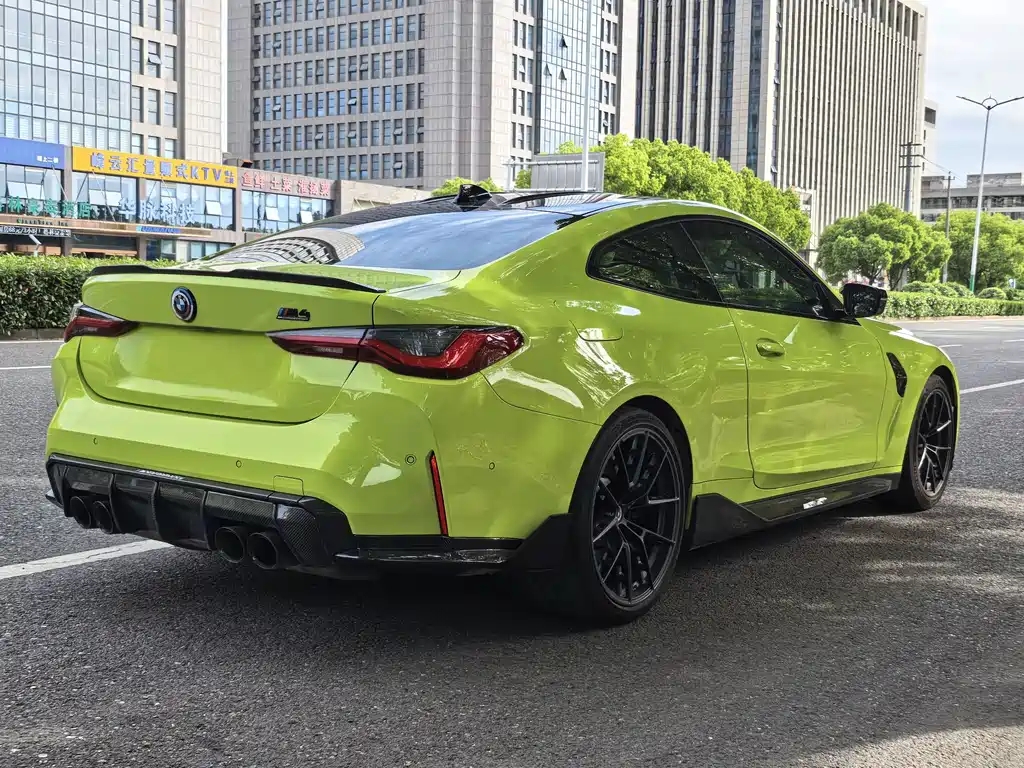 BMW M4 2023 — фото 4