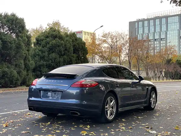 Porsche Panamera 2012