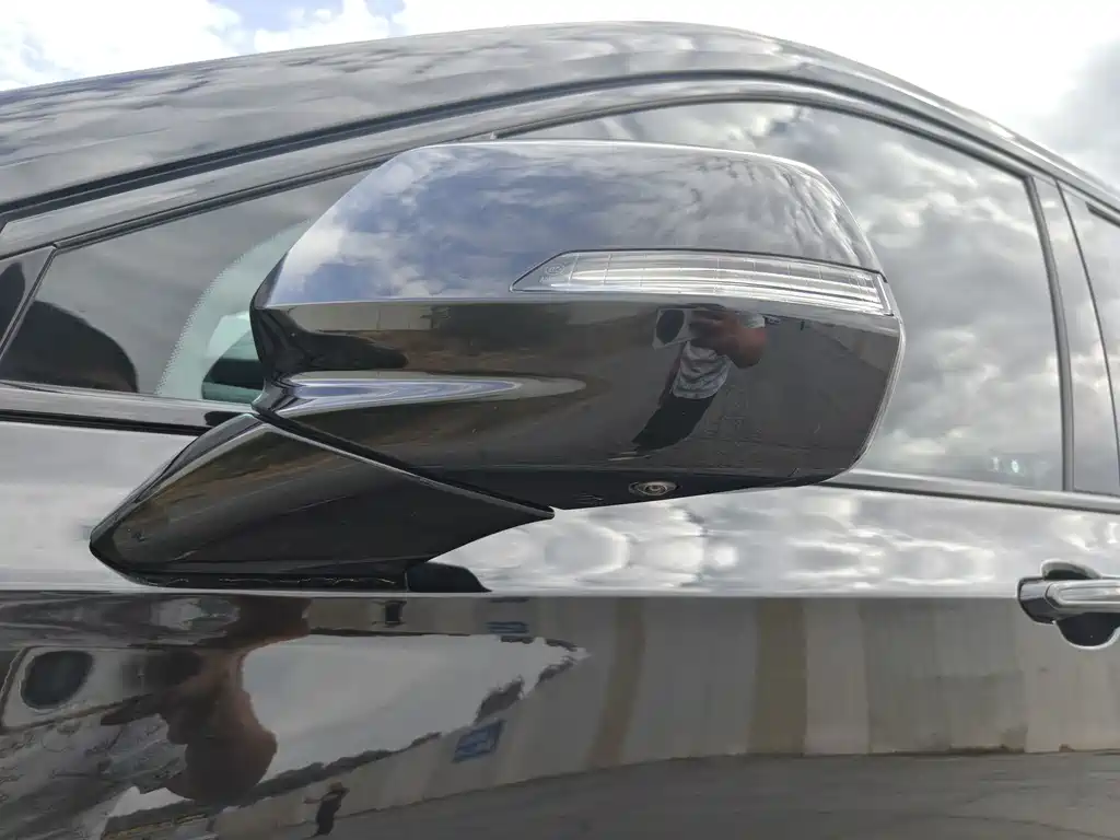 Cadillac XT6 2024 — фото 12