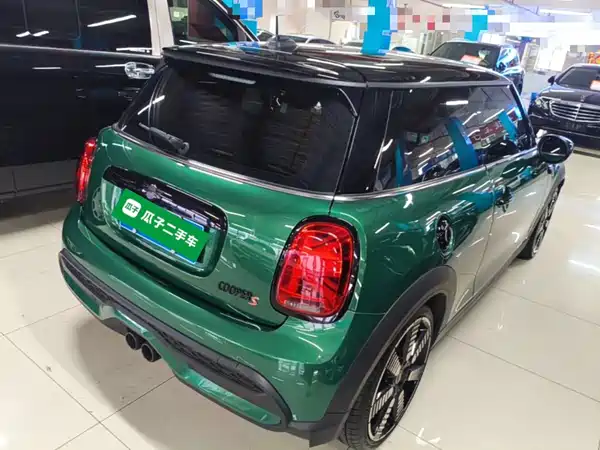 MINI 2022