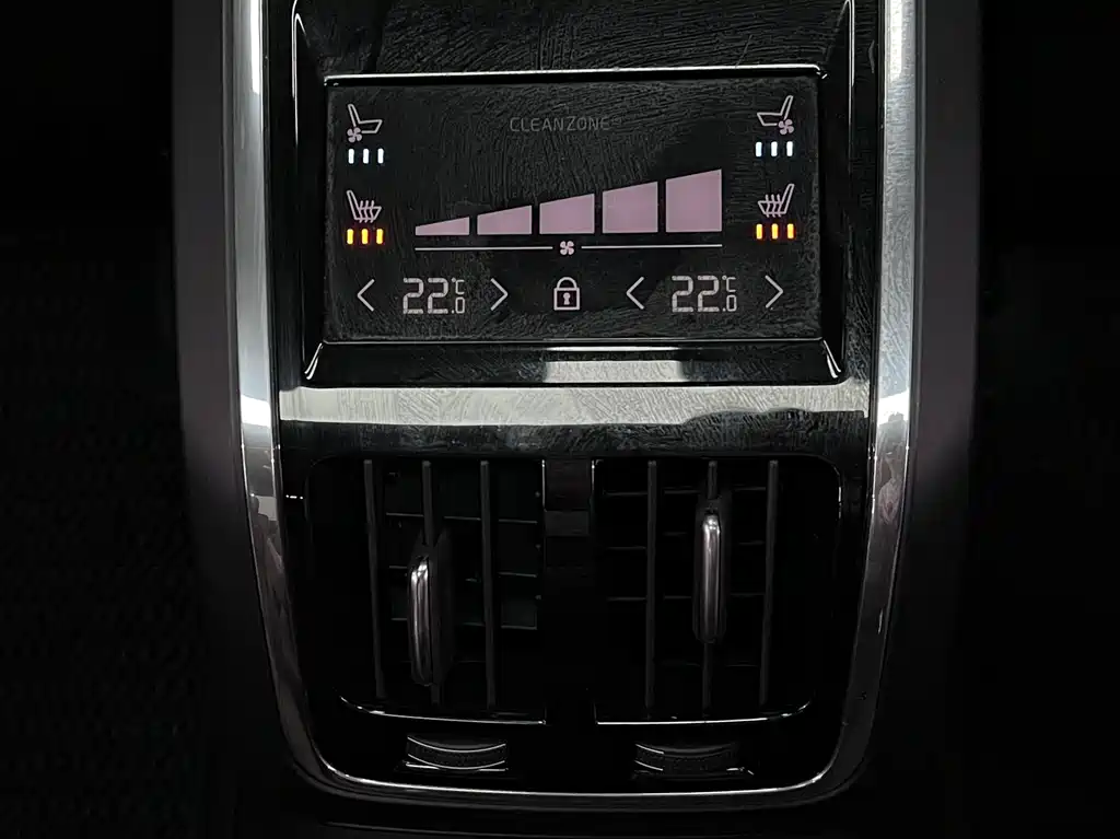 Volvo S90 2023 — фото 33