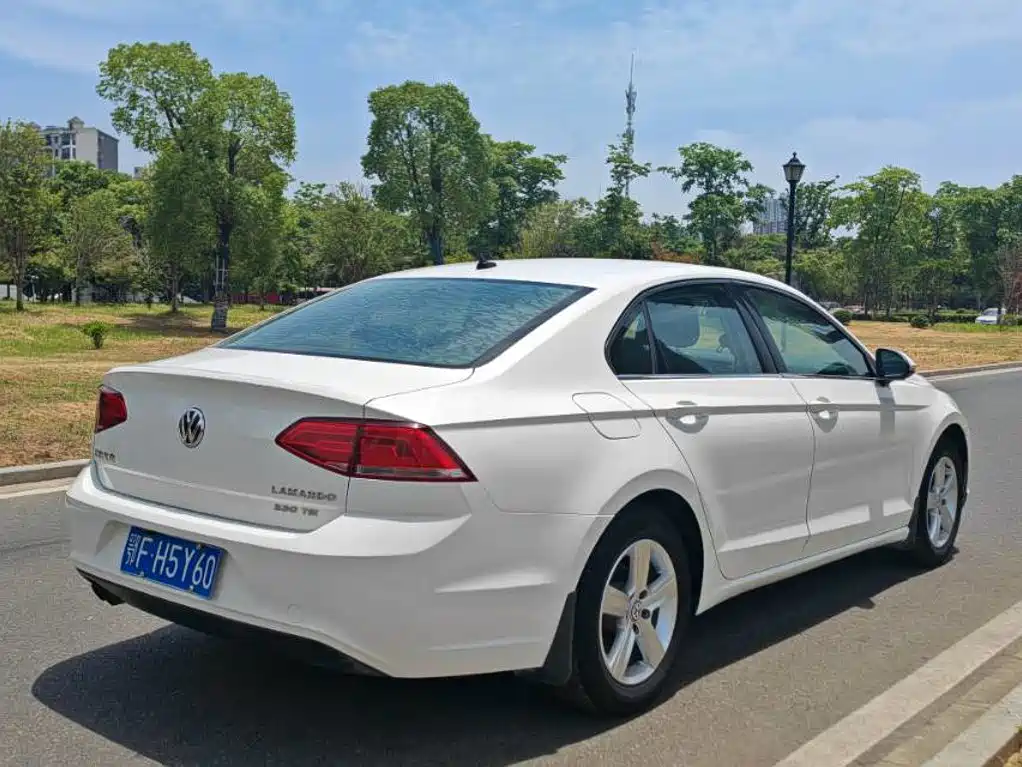 Volkswagen Lamando 2015