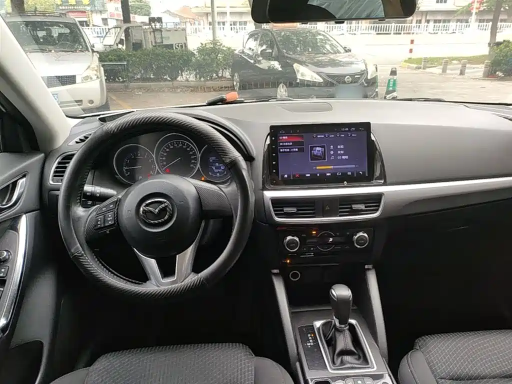 Mazda CX-5 2017 — фото 10