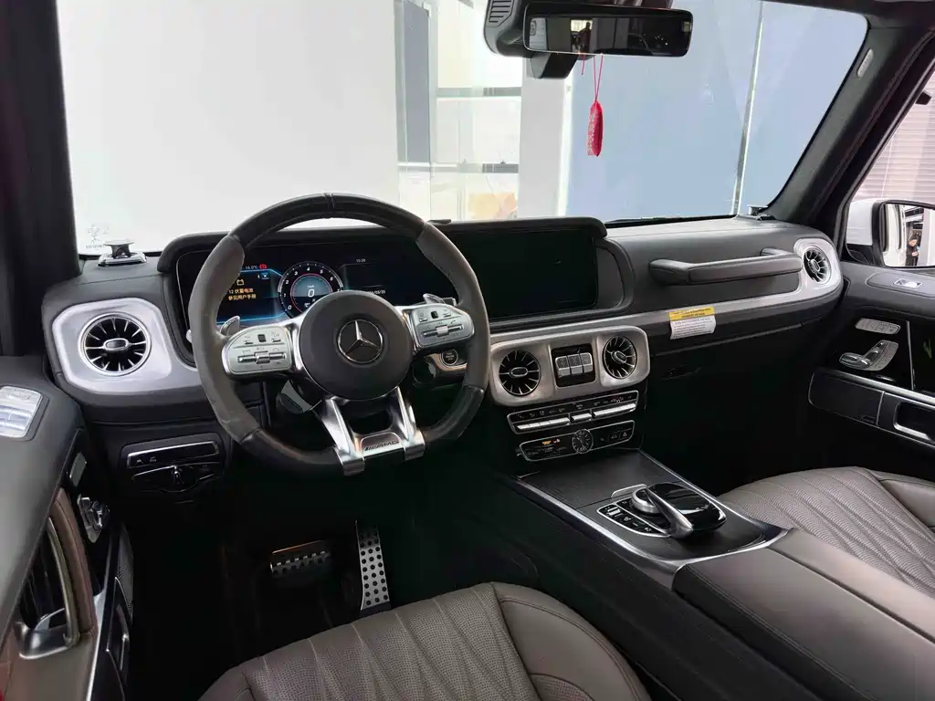 Mercedes-Benz G-Class 2023 — фото 15