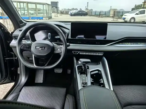 Geely Xingrui 2023