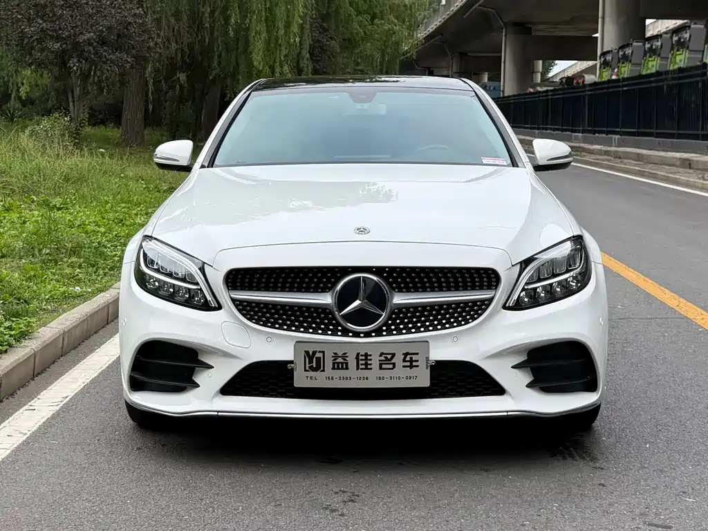 Mercedes-Benz C-Class 2019 — фото 2