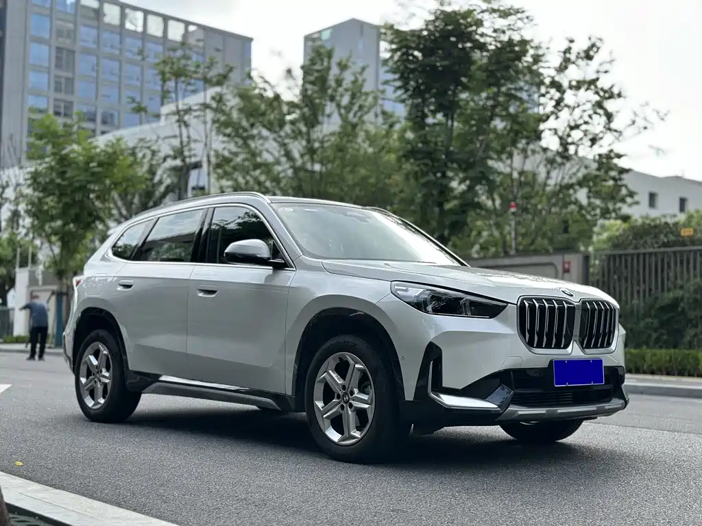 BMW X1 2024 — фото 2
