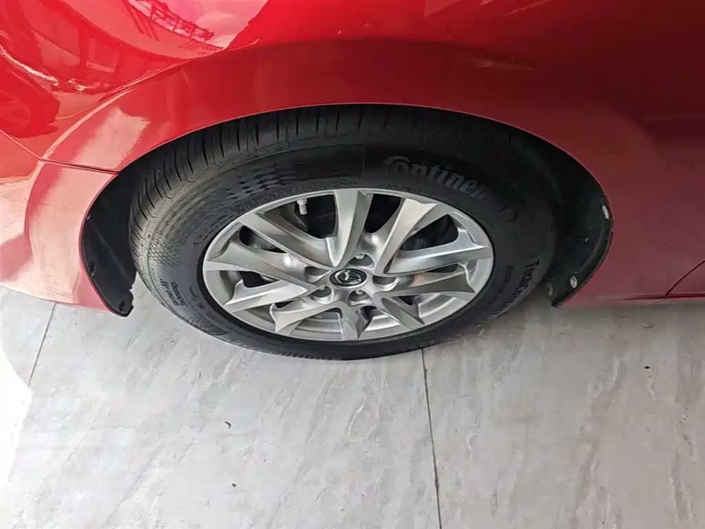 Mazda 3 Axela 2019 — фото 23
