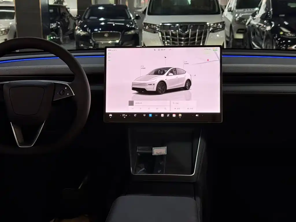 Tesla Model Y 2026 — фото 12