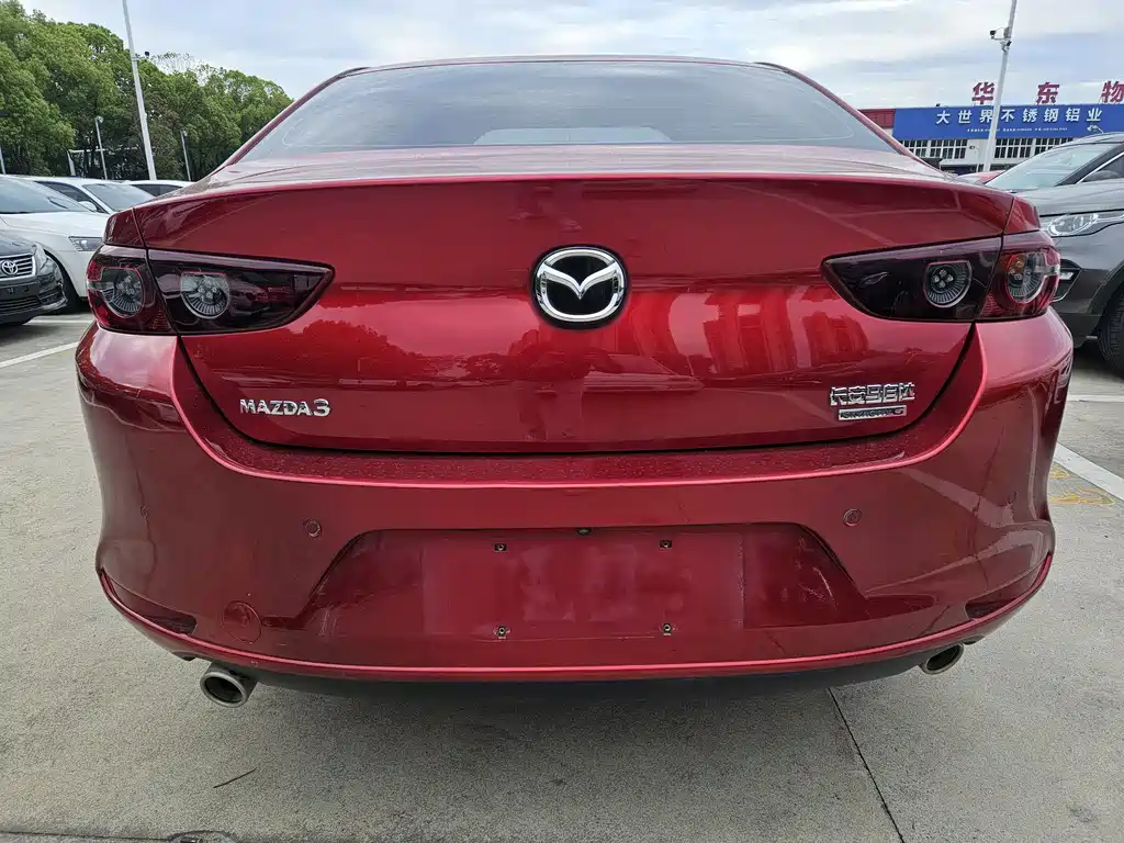 Mazda 3 Axela 2020 — фото 15