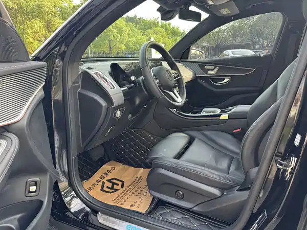 Mercedes-Benz EQC 2020