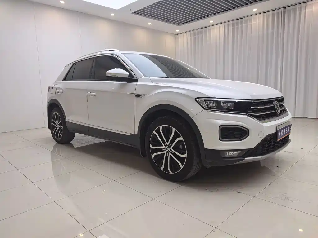 Volkswagen T-Roc 2022 — фото 3