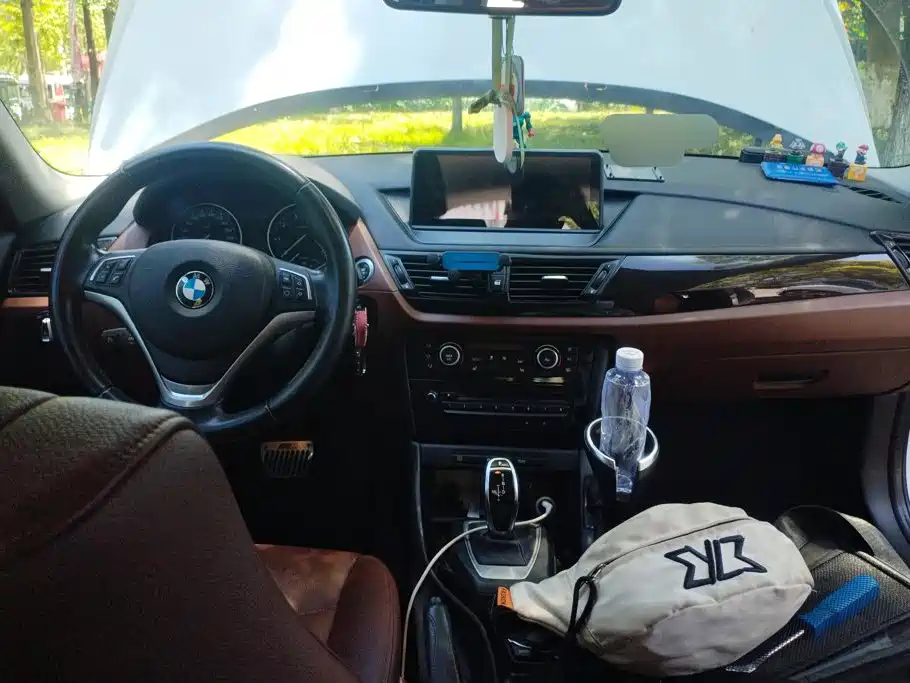 BMW X1 2013 — фото 12