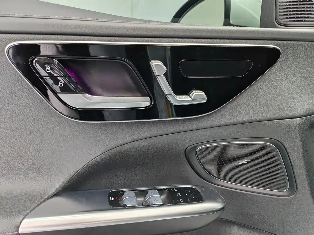 Mercedes-Benz C-Class 2021 — фото 17
