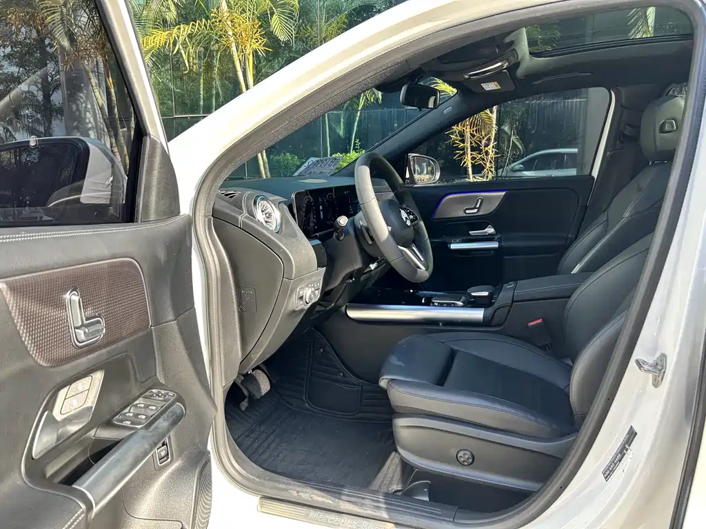 Mercedes-Benz GLA 2023 — фото 6