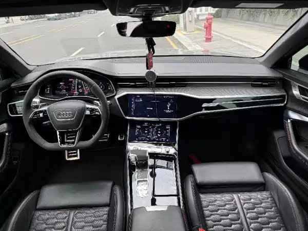 Audi RS 6 2021