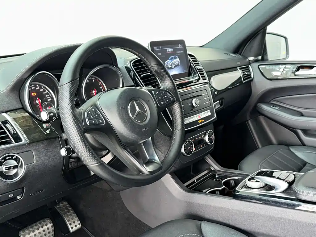 Mercedes-Benz GLE 2019 — фото 10